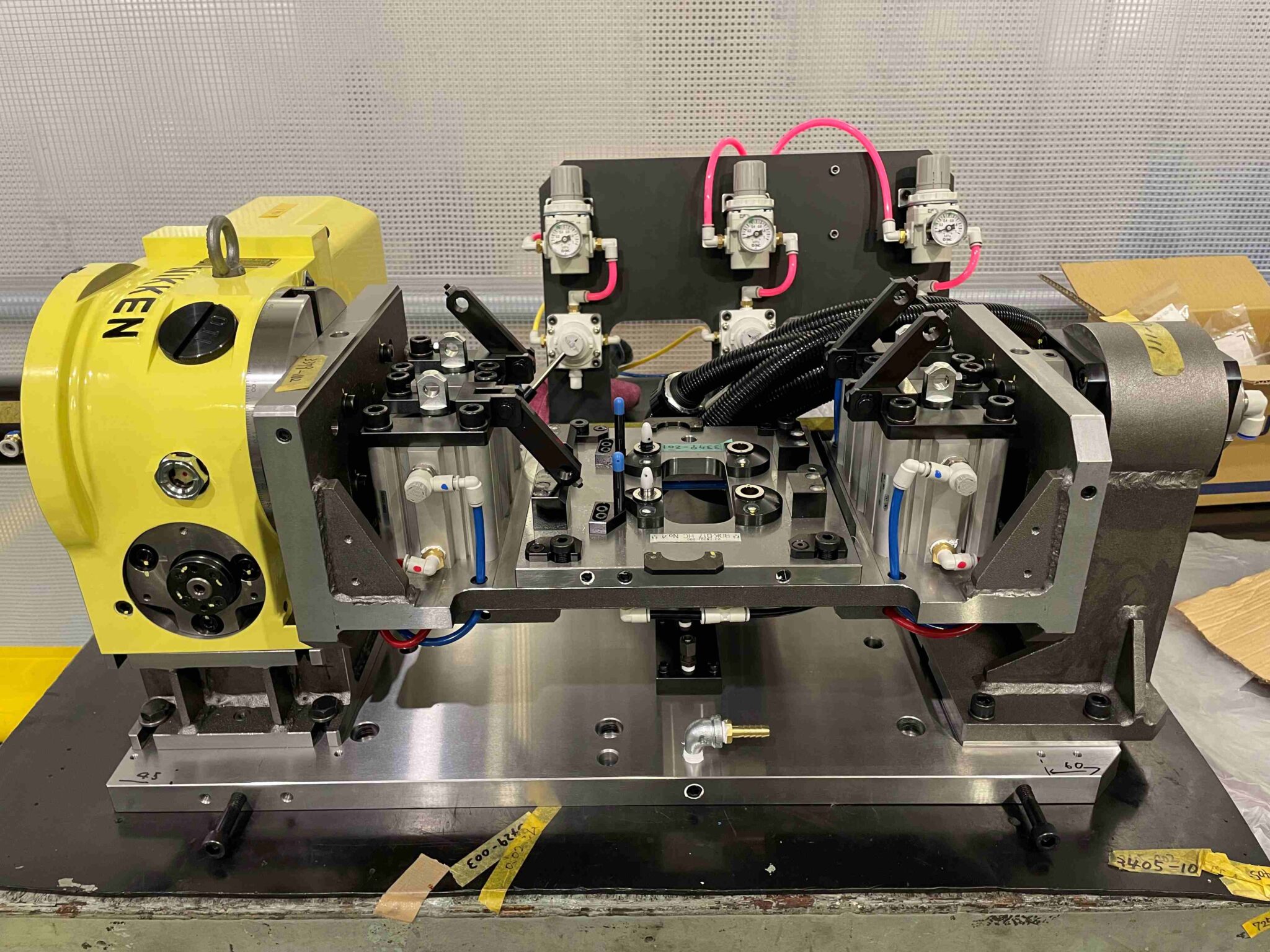 治具とは何か?定義や種類、役割、メリット、選び方・製作事例を紹介 | FS WORKS 愛知・静岡・浜松の精密プレス金型・治具設計製造